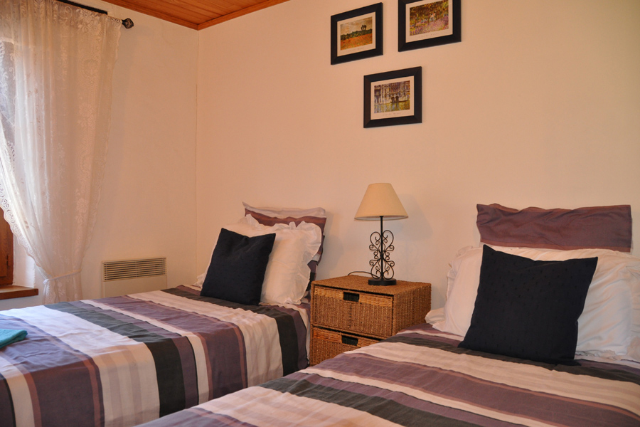 French holiday cottage twin double bedroom with bedding Etang de Azat-Chatenet Creuse France